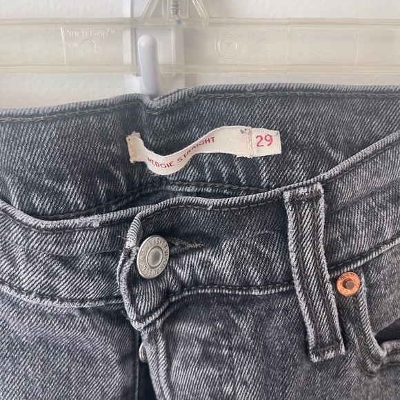 Levi’s Dark Grey Wedgie Straight Jean - Picture 4 of 4